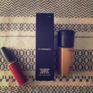 MAC Pro Longwear Foundation NC45